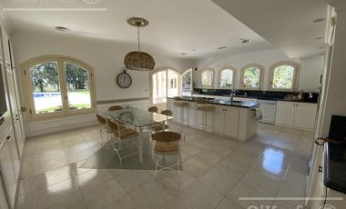 Venta- Lujos Casa  en Haras del Sur de 1100 m2 sobre 8000m2 de lote - Renta