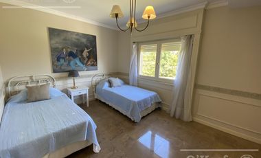 Venta- Lujos Casa  en Haras del Sur de 1100 m2 sobre 8000m2 de lote - Renta