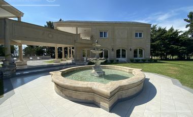 Venta- Lujos Casa  en Haras del Sur de 1100 m2 sobre 8000m2 de lote - Renta