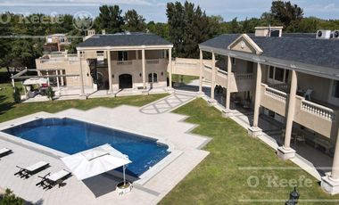 Venta- Lujos Casa  en Haras del Sur de 1100 m2 sobre 8000m2 de lote - Renta