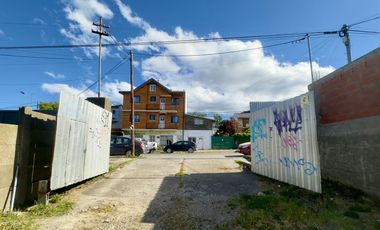 EXCELENTE LOCAL CON ESTACIONAMIENTO CENTOR BARILOCHE