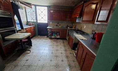 CASA EN ESQUINA  PARA NEGOCIO  EN COLONIA BOSQUES DE ARAGÓN