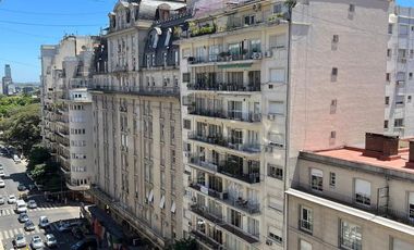 Elegante Departamento en  Alquiler en Avenida Alvear y Callao