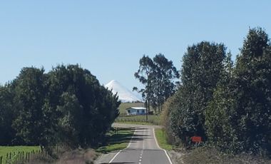 Vende parcelas con rol propio, desde 5.000 mt2, en proyecto Fundo Río Los Ostiones, Los Muermos.  Opción de Crédito directo.