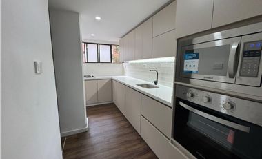 VENTA DE APARTAMENTO EN EL POBLADO, EL CAMPESTRE - REMODELADO