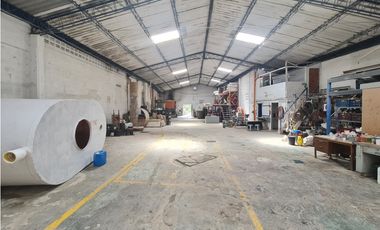 VENTA DE BODEGA EN BELLO, SECTOR FONTIDUEñO