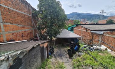 VENTA DE BODEGA EN BELLO, SECTOR FONTIDUEñO