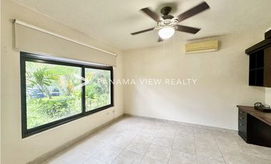 CASA EN ANTIGUA / COSTA DEL ESTE / VENTA