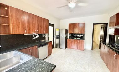 CASA EN ANTIGUA / COSTA DEL ESTE / VENTA