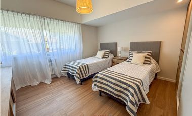 CASA 5 AMBIENTES. PASEO ALDREY.