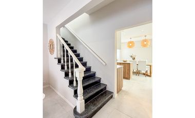 CASA 5 AMBIENTES. PASEO ALDREY.