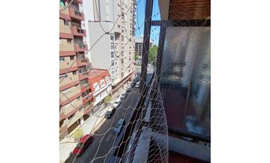 ALQUILER POR TEMPORADA/ 2 AMBIENTES/ A LA CALLE/ BALCON