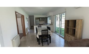 CASA MINIMALISTA 4 AMB ACANTILADOS FRENTE AL GOLF