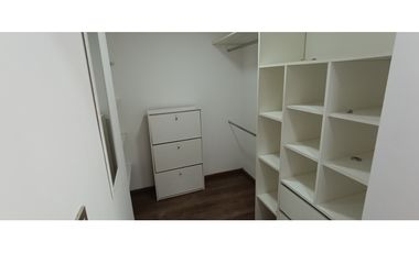 CASA MINIMALISTA 4 AMB ACANTILADOS FRENTE AL GOLF