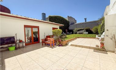 CHALET 4 AMBIENTES. SAN CARLOS.