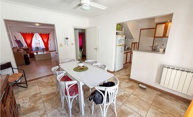 CHALET 4 AMBIENTES. SAN CARLOS.