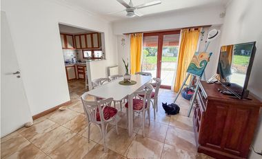 CHALET 4 AMBIENTES. SAN CARLOS.