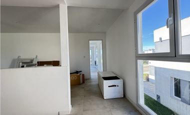 Casa 4 ambientes Tierras del Mar