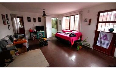 CASA · VENTA · LAS HERAS  · A 2 CUADRAS PLAZA · 3 DORMITORIOS
