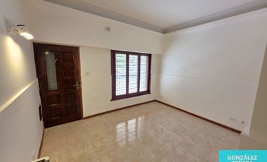 Casa en alquiler c/ cochera en Centro