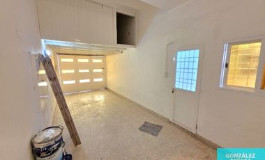 Casa en alquiler c/ cochera en Centro