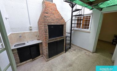 Casa en alquiler c/ cochera en Centro