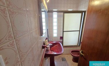 Casa en alquiler c/ cochera en Centro