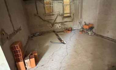 Casa en venta c/ cochera en Barrio Santa Mónica