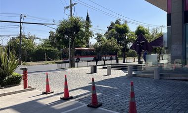 Local Comercial en Arriendo en Principe de Gales con Americo Vespucio