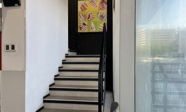 Local Comercial en Arriendo en Principe de Gales con Americo Vespucio