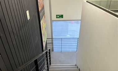 Local Comercial en Arriendo en Principe de Gales con Americo Vespucio