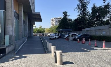 Local Comercial en Arriendo en Principe de Gales con Americo Vespucio