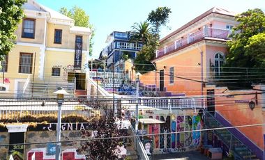 Casa en Arriendo en Cerro Alegre - Valparaíso.