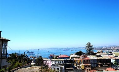 Casa en Arriendo en Cerro Alegre - Valparaíso.