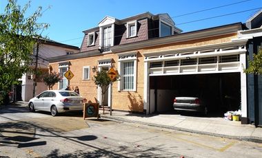 Casa en Arriendo en Cerro Alegre - Valparaíso.