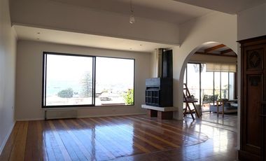 Casa en Arriendo en Cerro Alegre - Valparaíso.