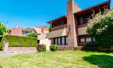 Casa 6 ambientes en Los Troncos