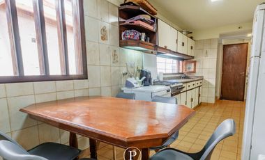 Casa 6 ambientes en Los Troncos