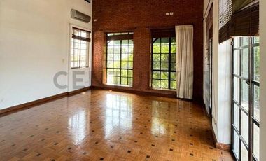 CASA EN ALQUILER — PRIMEROS KM DE SAMBORONDÓN
