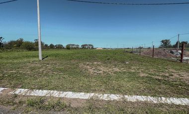 Terreno en Las Fincas de Ibarlucea con 400m²