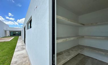 Casa en venta de 1 piso con 4 habitaciones en Dzityá, Mérida