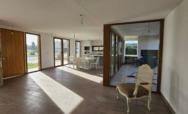 ALQUILER | CASA A ESTRENAR | ARENAS CHICO