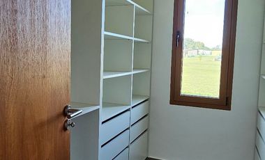 ALQUILER | CASA A ESTRENAR | ARENAS CHICO