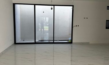 VENTA casa Villas de Irapuato, Irapuato Guanajuato LOMBARDIA