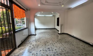 Se arrienda local comercial Laureles Medellín