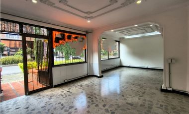 Se arrienda local comercial Laureles Medellín