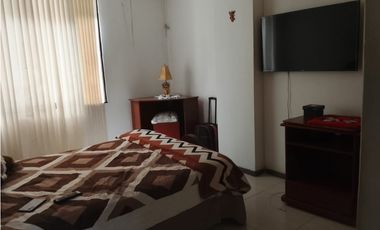 APARTAMENTO EN VENTA  AV. 30 AGOSTO ED. LUIS JARAMILLO