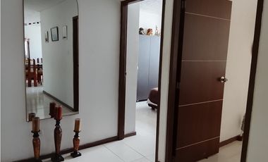 APARTAMENTO EN VENTA  AV. 30 AGOSTO ED. LUIS JARAMILLO