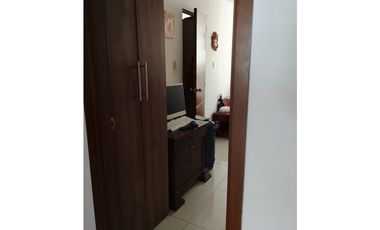 APARTAMENTO EN VENTA  AV. 30 AGOSTO ED. LUIS JARAMILLO