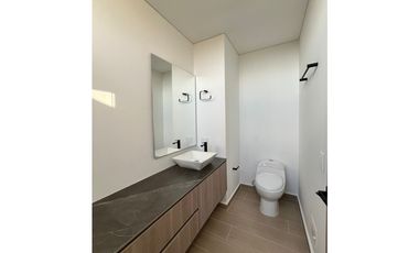 APARTAMENTO EN VENTA O RENTA ALTEZZA CERRITOS